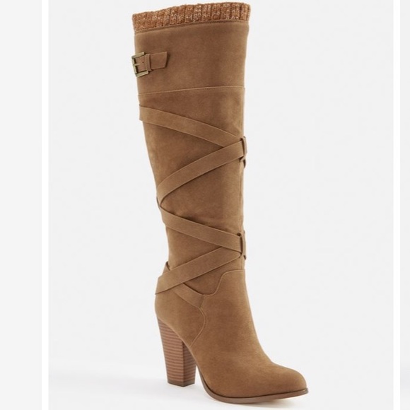 Aleema strappy heeled boot - Picture 4 of 5